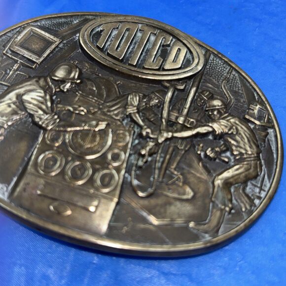 1982 Vintage  TOTCO Technical Oil Tool Company Solid Brass Belt Buckle - Picture 2 of 5